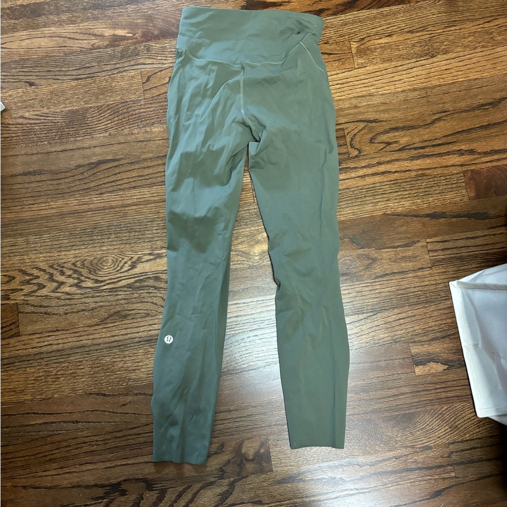 Never worn lulu size 4 leggings